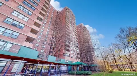 385 Grand St #L2007, New York, NY 10002
