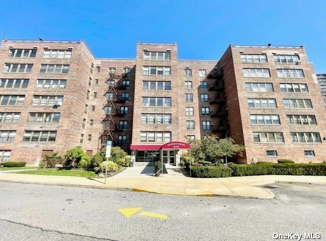 209-39 23 Ave Unit 3C  