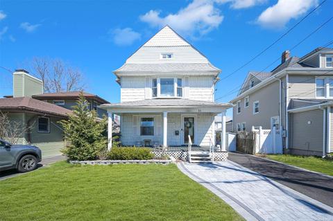 53 Thorne St, Patchogue, NY 11772 photo 1
