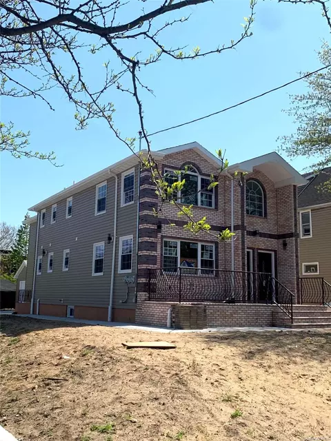 135-01 226th St, Laurelton, NY 11413