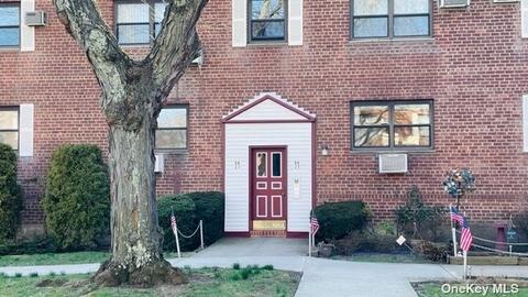 86-25 Shore Pkwy #1R, Howard Beach, NY 11414