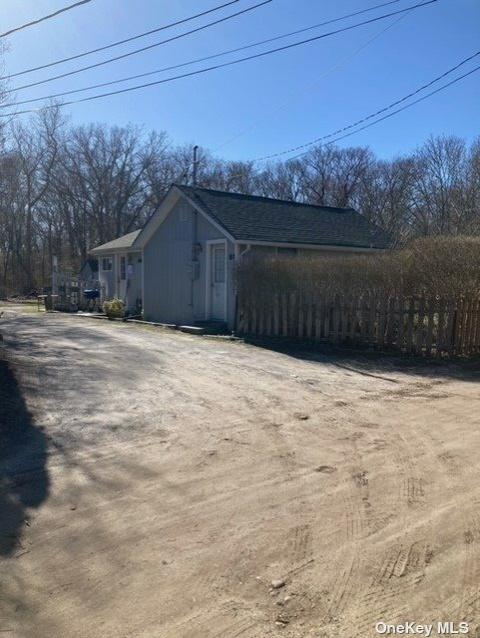 57 Zion St, Riverhead, NY 11901