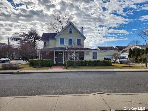 65 Brower Ave, Woodmere, NY 11598