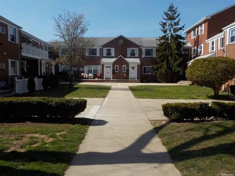 73-22 260th St #H-2, Glen Oaks, NY 11004
