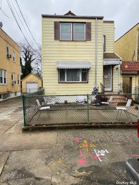 135-14 233rd St, Jamaica, NY 11422