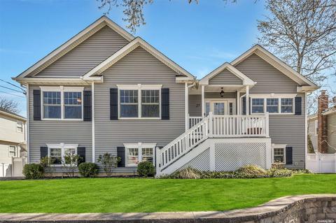 27 16th St, Bayville, NY 11709