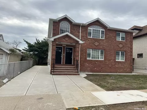 139-11 248th St, Rosedale, NY 11422