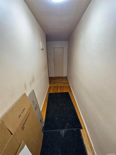31-70 138th St #5F, Flushing, NY 11354