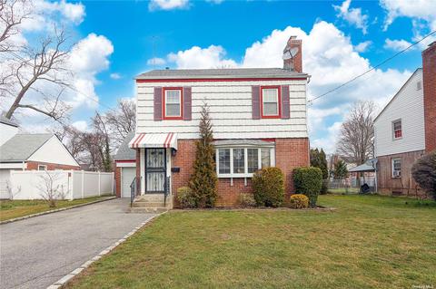 218 Hudson Ave, Roosevelt, NY 11575