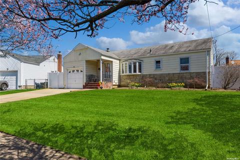 1210 Ott Ln, Merrick, NY 11566 | 27 Photos | MLS #3470571 - Movoto