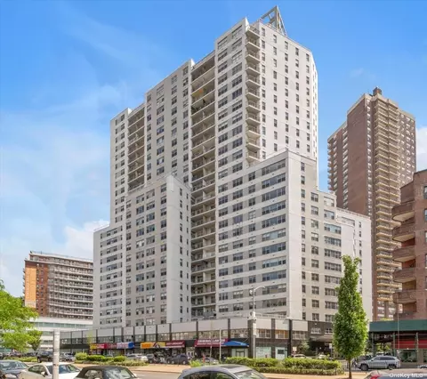 125-10 Queens Blvd #1508, Kew Gardens, NY 11415