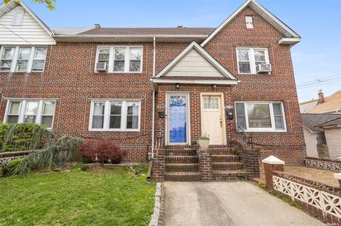 83-12 161st St, Jamaica Hills, NY 11432