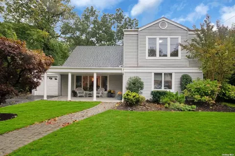 57 Plymouth Rd, Great Neck, NY 11023