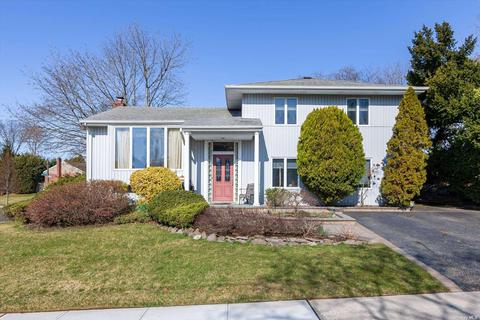 1 Walter, Old Bethpage, NY 11804