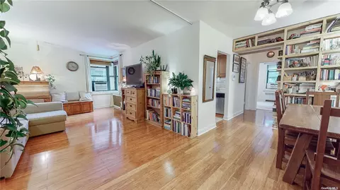 32-43 88th St #B402, East Elmhurst, NY 11369