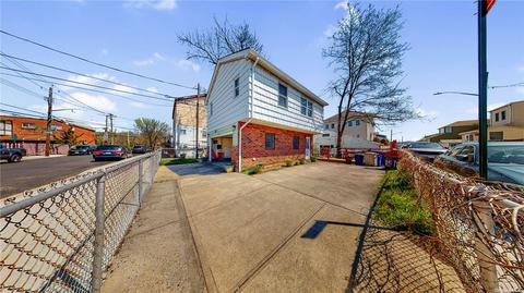 82 Beacon Ct, Brooklyn, NY 11229