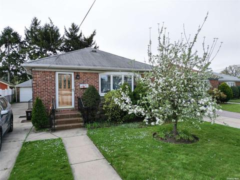 154-16 Willets Point Blvd, Whitestone, NY 11357
