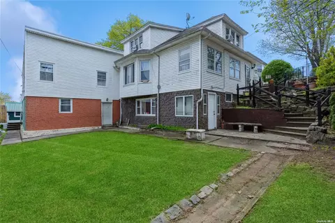 13-03 136th St, College Point, NY 11356