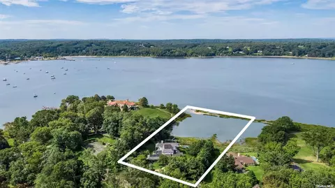 536 Centre Island Rd, Centre Island, NY 11771