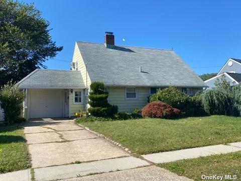 218 Wantagh Ave, Levittown, NY 11756