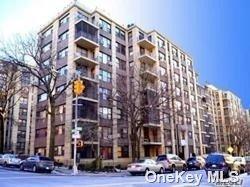 98-26 64th Ave #3H, Rego Park, NY 11374