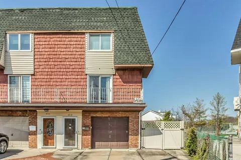 33-07 255th St, Little Neck, NY 11363