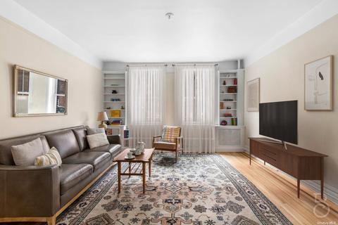 34-39 82nd St #1, Jackson Heights, NY 11372