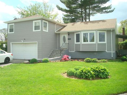 16 Meyer St, Roosevelt, NY 11575