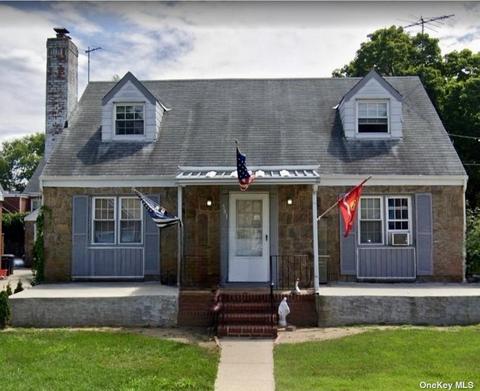 581 Langley Ave, West Hempstead, NY 11552