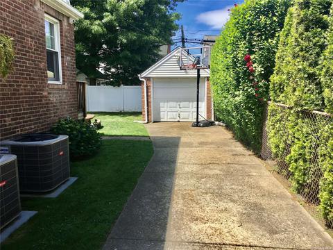 47-26 196th Pl, Flushing, NY 11358