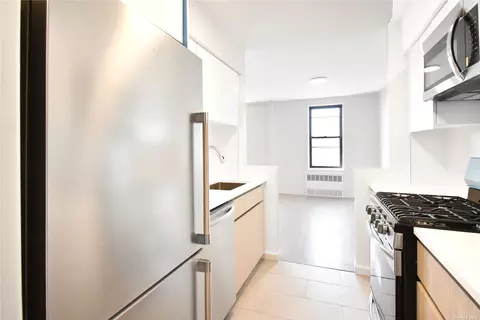 53-11 W 90th Street W St #7F, Elmhurst, NY 11373
