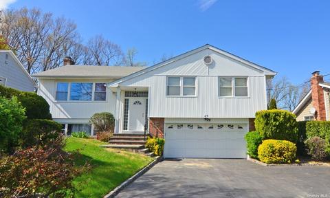 29 W Shore Dr, Port Washington, NY 11050