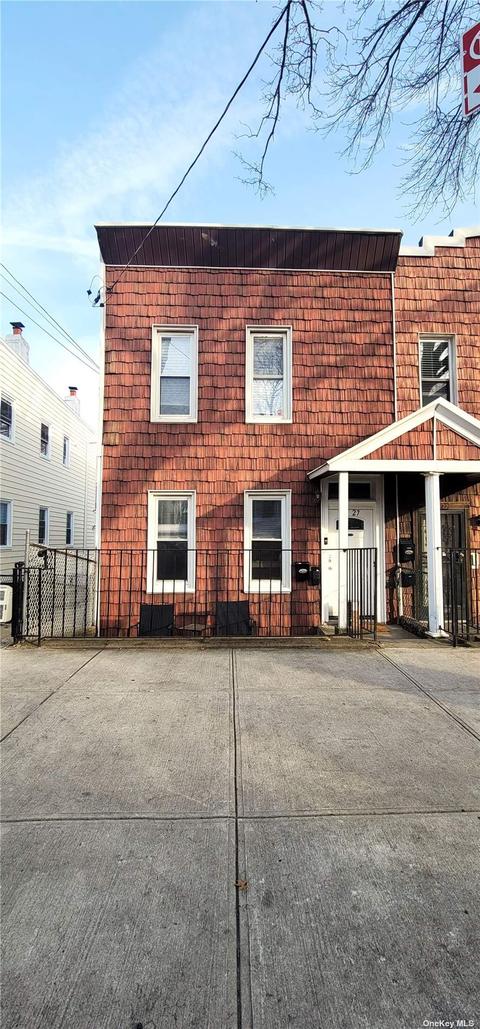23-27 27th St, Astoria, NY 11105