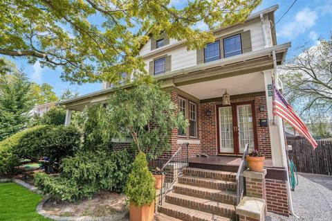 25 Jackson Ave, Bayville, NY 11709