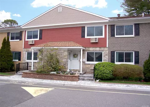 40 W 4th St #189, Patchogue, NY 11772