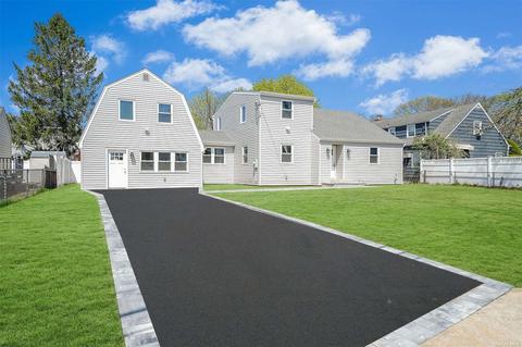 275 Oakview Ave, Oceanside, NY 11572