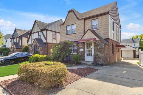 87-32 253 St, Bellerose, NY 11426
