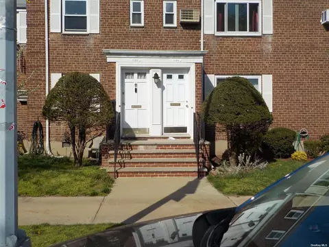 73-09 263rd St #2ND, Glen Oaks, NY 11004