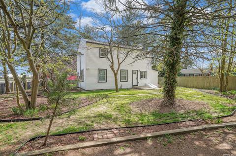 936 Harding St, Bohemia, NY 11716