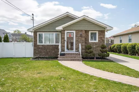 279 Marshall Ave, West Hempstead, NY 11552