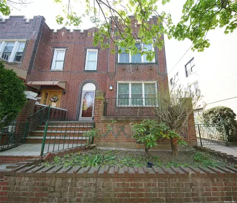 32-22 82nd St, Jackson Heights, NY 11370