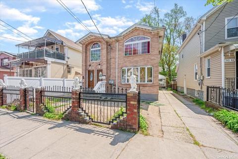150-52 116th Dr, Jamaica, NY 11434
