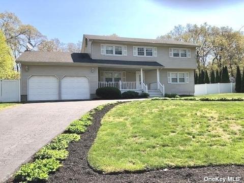 7 Miller Place Rd, Miller Place, NY 11764