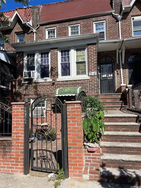 32-43 84th St, East Elmhurst, NY 11370