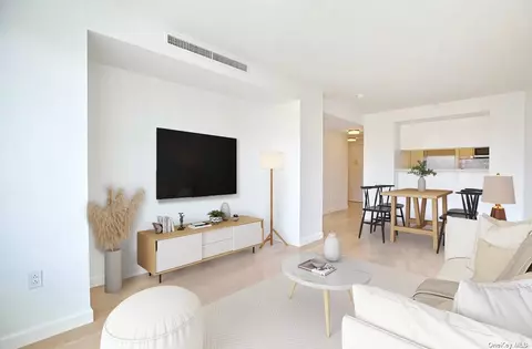 138-35 39th Ave #5F, Flushing, NY 11354
