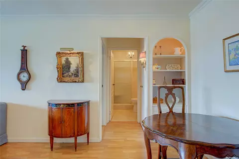 2 Bay Club Dr #11Z1, Bayside, NY 11360