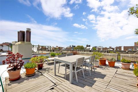 35-27 80 St #33, Jackson Heights, NY 11372