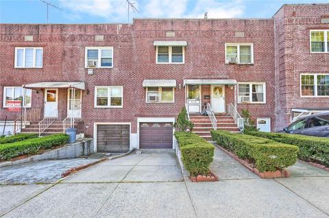 84-90 Austin St, Kew Gardens, NY 11415