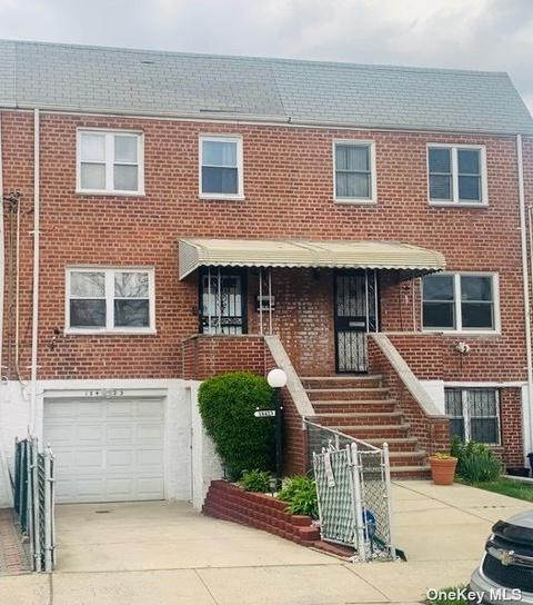 184-23 Henderson Ave, Jamaica, NY 11423