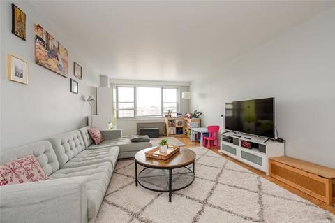 70-25 Yellowstone Blvd #7O, Forest Hills, NY 11375